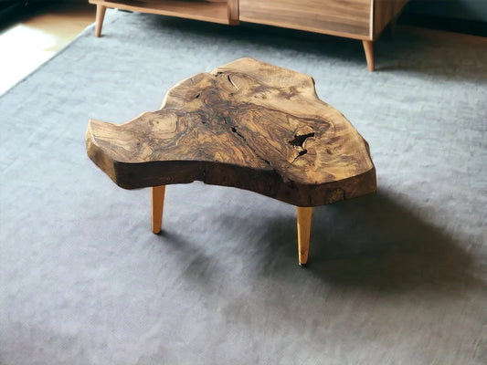 Walnut Live Edge Coffee Table - Massief houten tafel - Uniek ontwerp - Houten bijzettafel - Rustiek meubilair - Uniek Mid Century Modern (WG-1053)