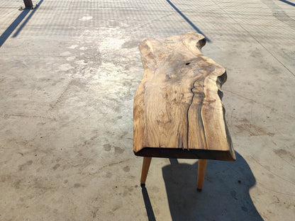 Rustieke handgemaakte houten salontafel - Unieke walnoot (WG-1041)