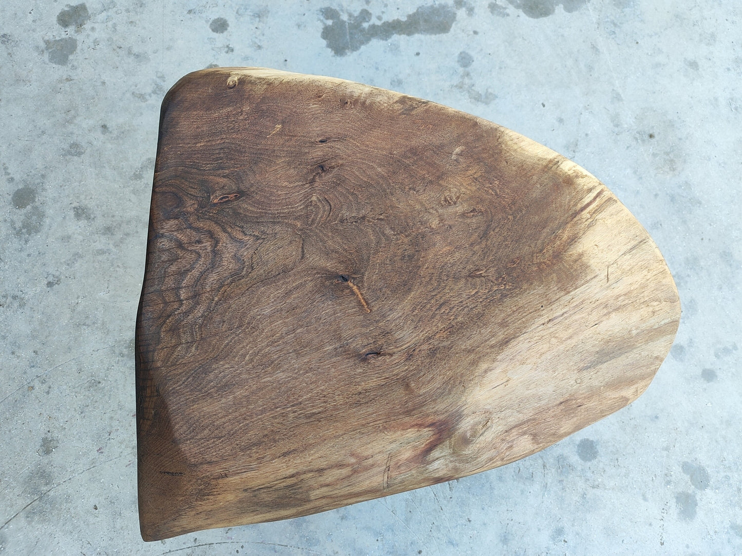 Rustieke handgemaakte houten salontafel - Unieke walnoot (WG-1063)
