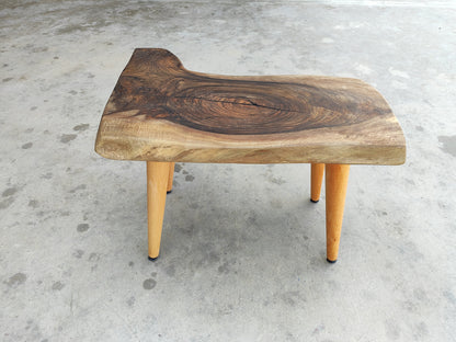 Rustieke handgemaakte houten salontafel - Unieke walnoot (WG-1088)