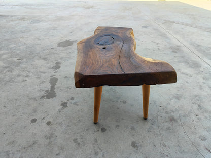 Rustieke handgemaakte houten salontafel - Unieke walnoot (WG-1089)