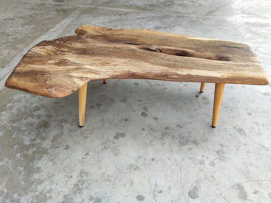 Rustieke handgemaakte houten salontafel - Unieke walnoot (WG-1106)