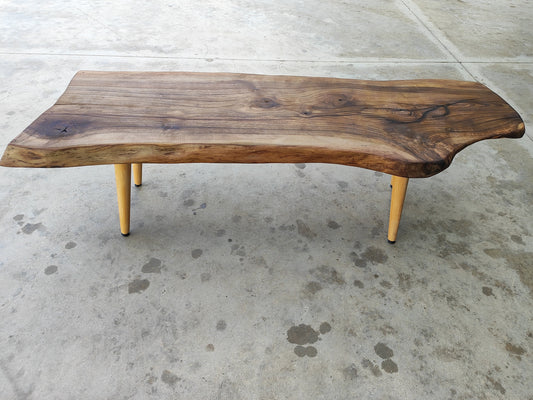 Rustieke handgemaakte houten salontafel - Unieke walnoot (WG-1107)
